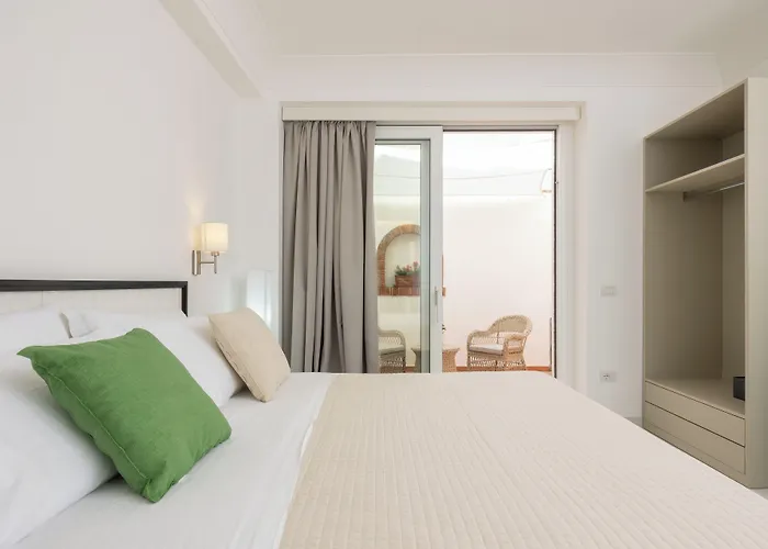 Πανσιόν Casa Giuliani 3*